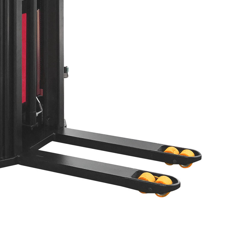 samohodny-shtabeler-sdk-9 Самоходный штабелер PROLIFT SDK 1536 li-ion - 4